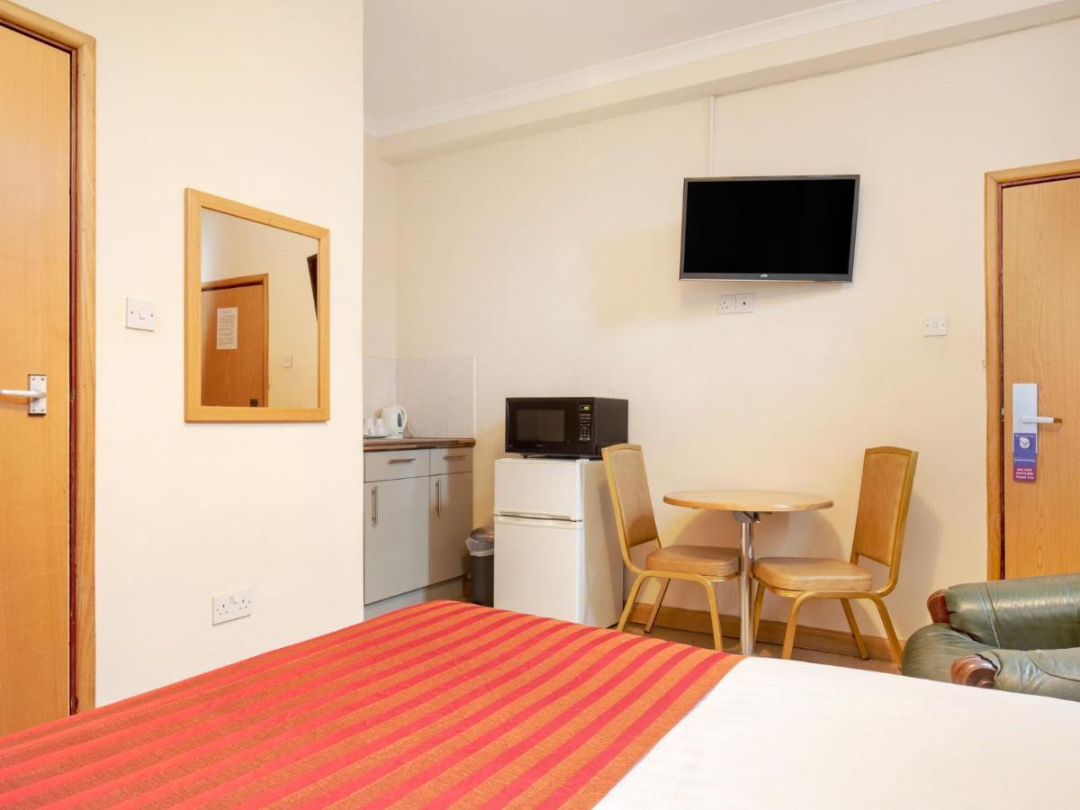 Lovely Studio In London With Patio Экстерьер фото